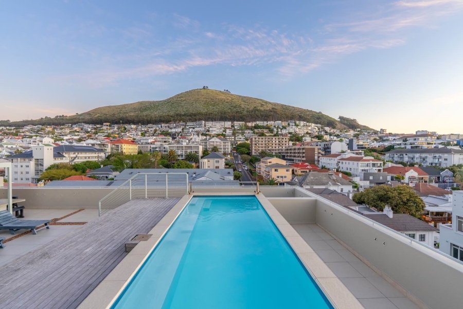 2 Bedroom Property for Sale in Green Point Western Cape